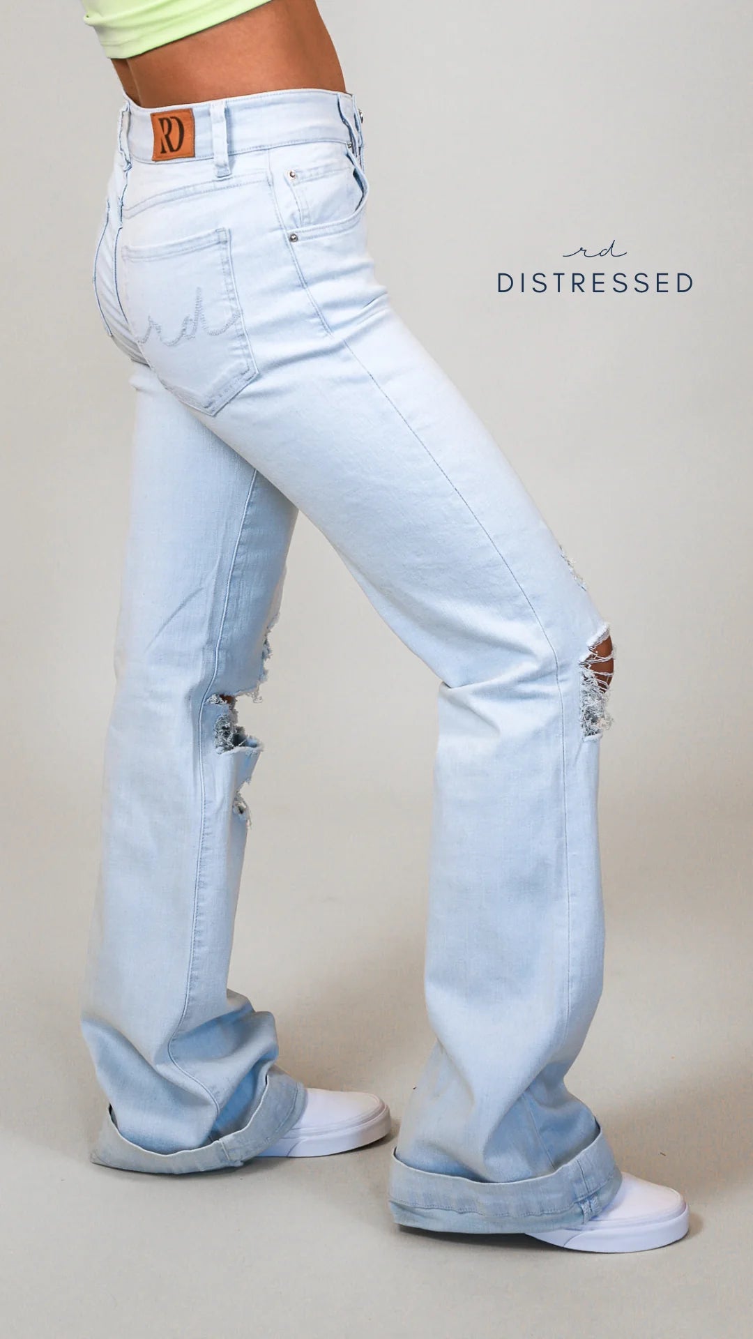 Ranch Dressin LIGHT WASH DISTRESSED SIGNATURE TROUSER DENIM