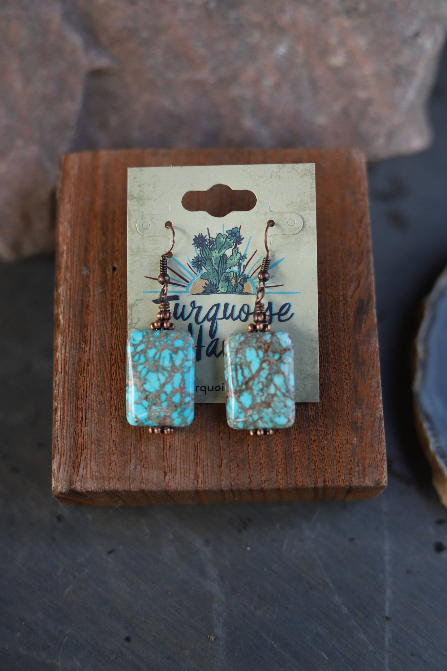 JASPER SQUARE EARRING