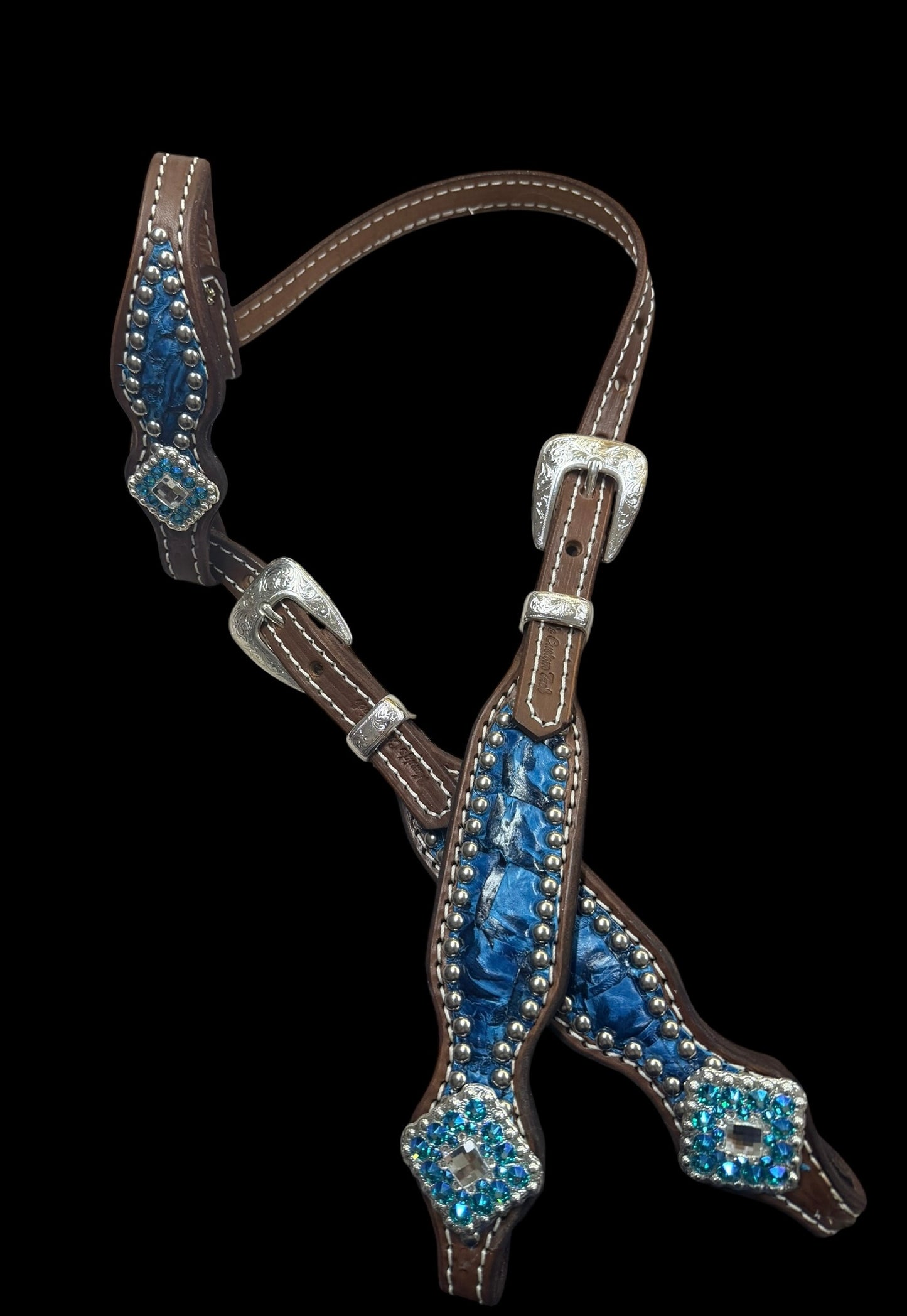Teal Pirarucu on Walnut leather