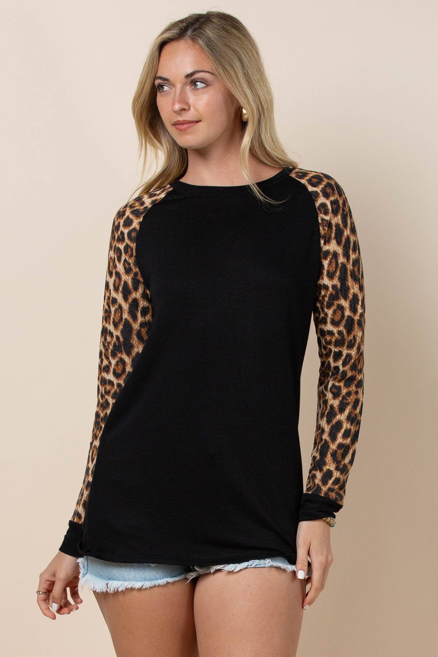 BRIGETTE LEOPARD PRINT COLOR BLOCK RAGLAN TOP