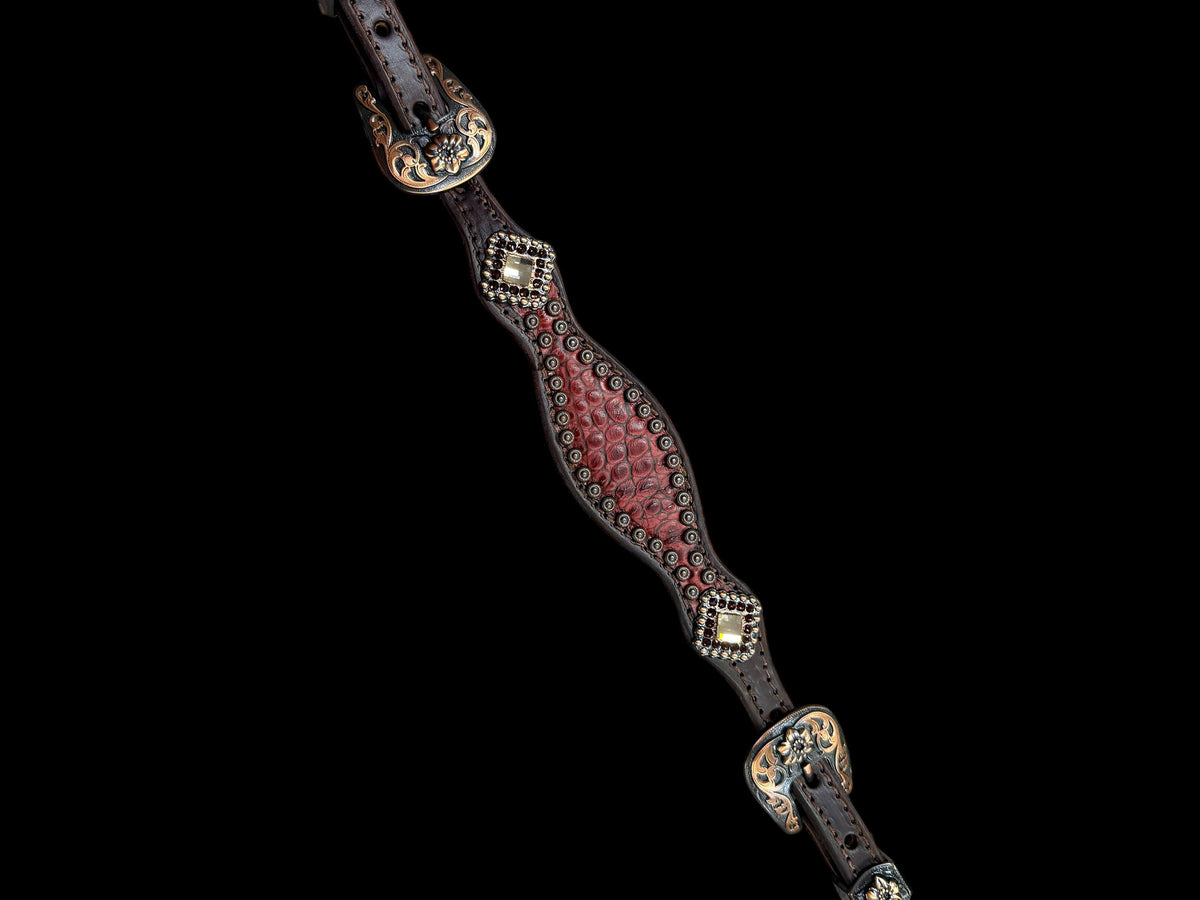 Wine gator on dark leather
