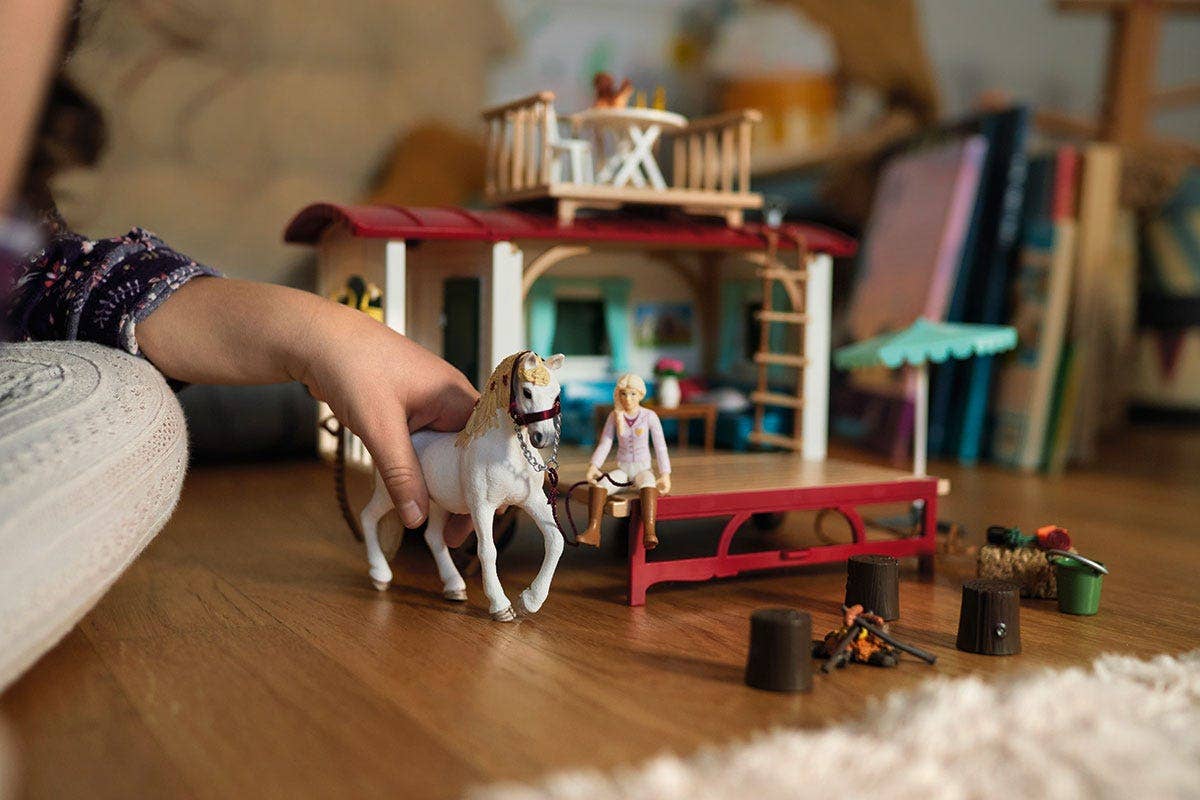 Caravan  Horse Toy Playset