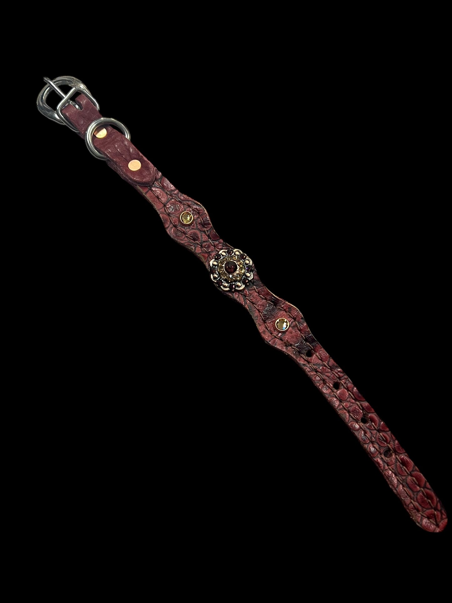 Wine gator on dark leather