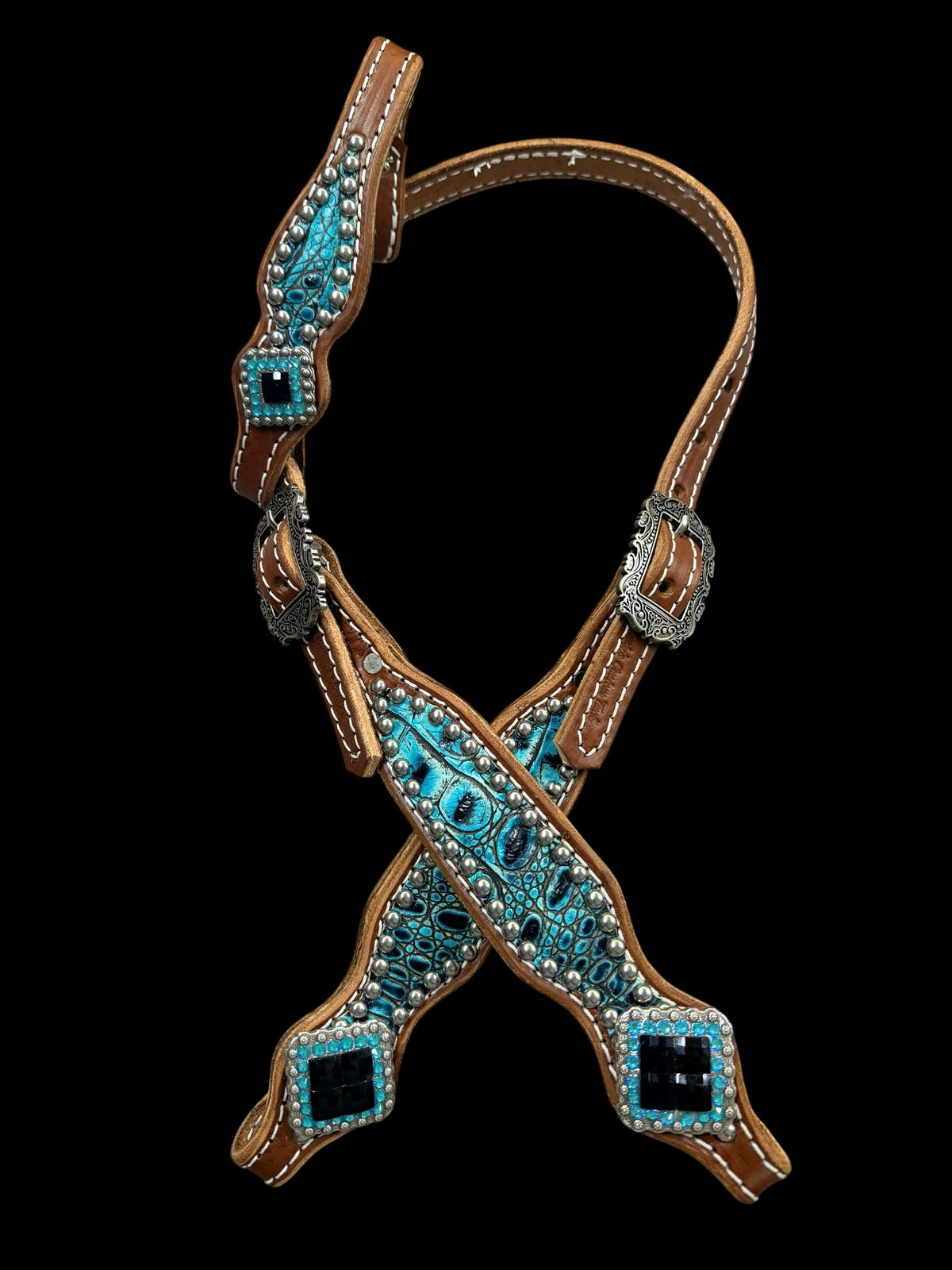 Sea turquoise gator  on medium leather
