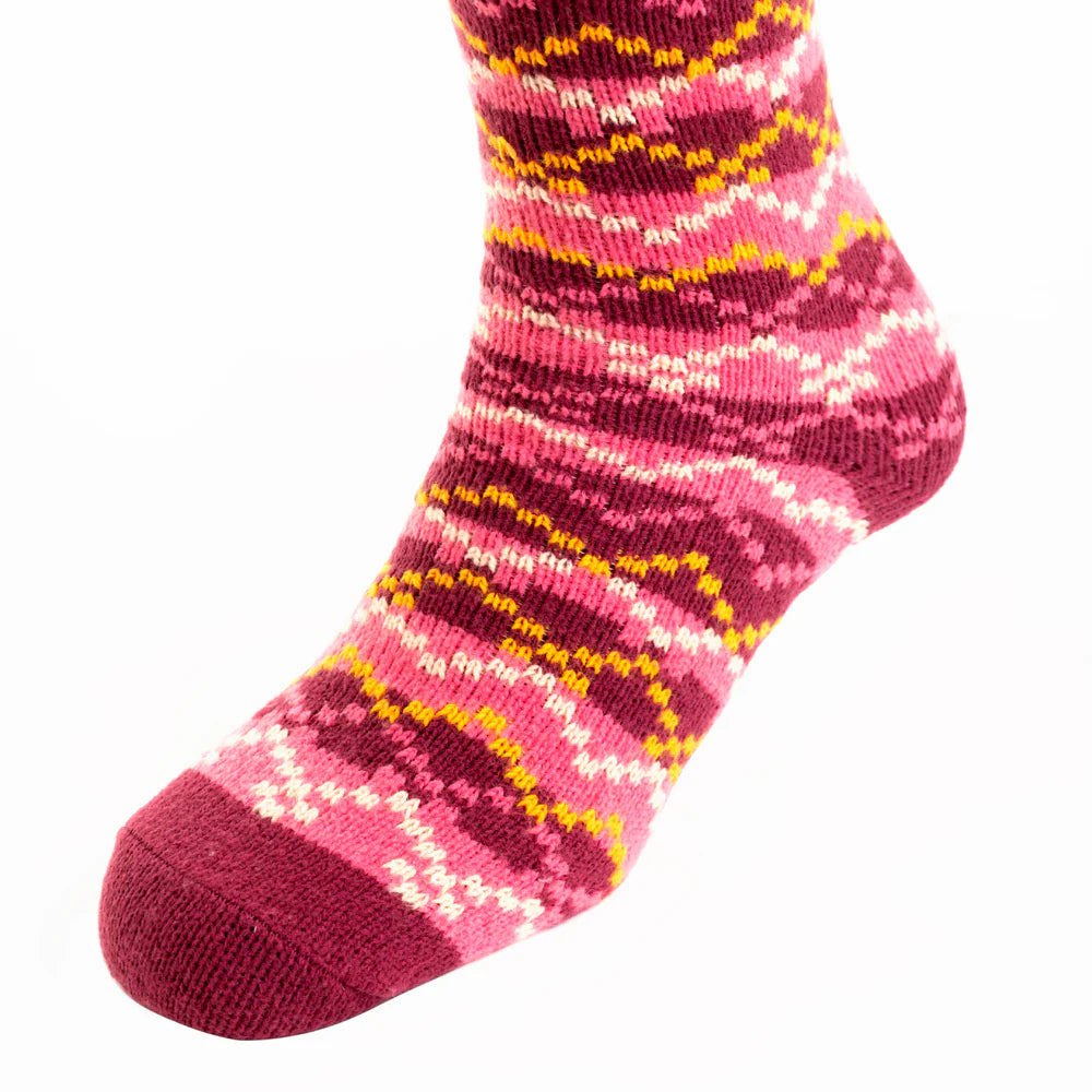 WINTER BERRY PATTERNED SOCKS