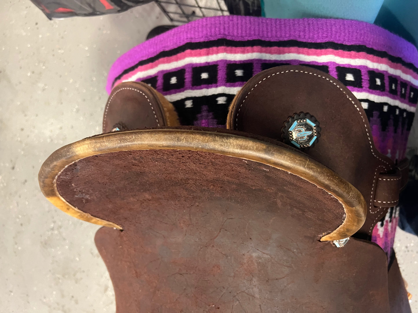 Circle L Spinal Relief Saddle Rough Out