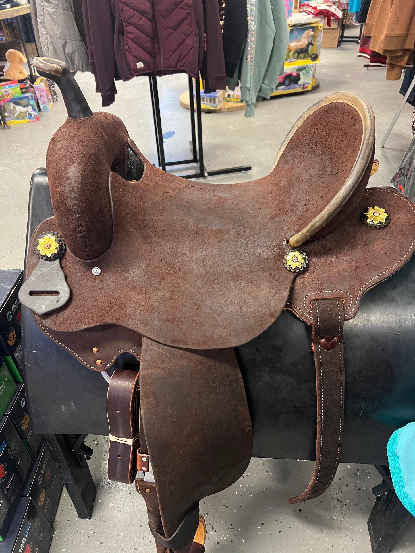 Circle L Spinal Relief Saddle Rough Out