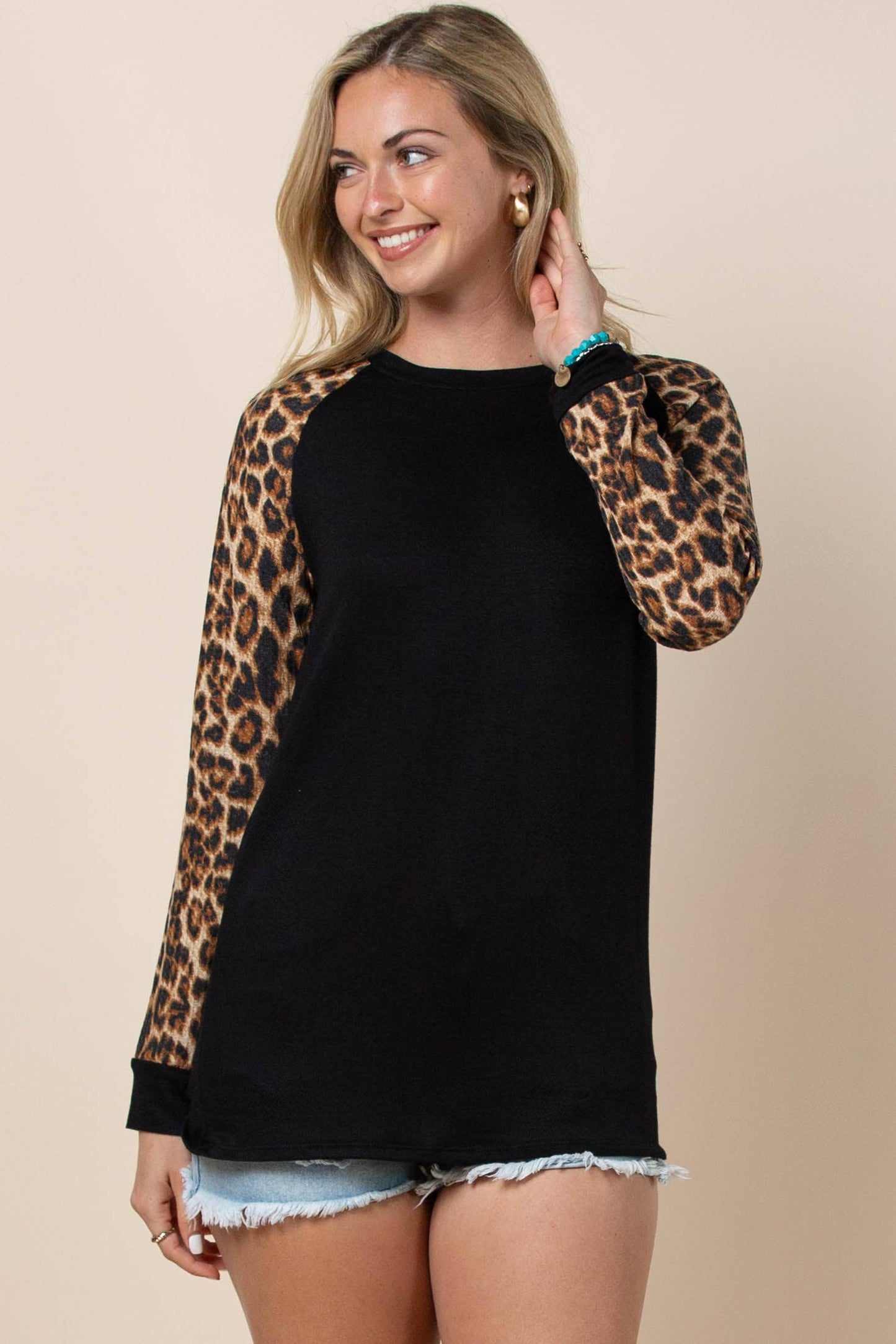 BRIGETTE LEOPARD PRINT COLOR BLOCK RAGLAN TOP