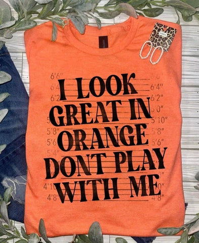 I look great in orange (T-Shirt)